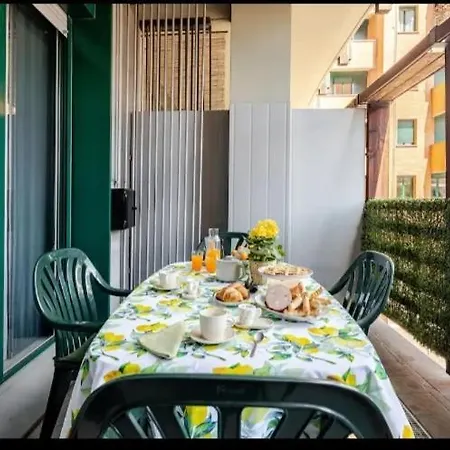 Balcony *