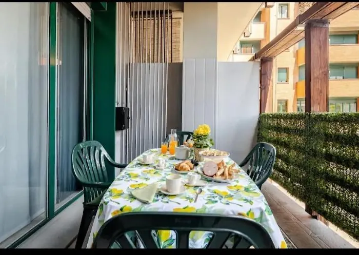 Balcony *
